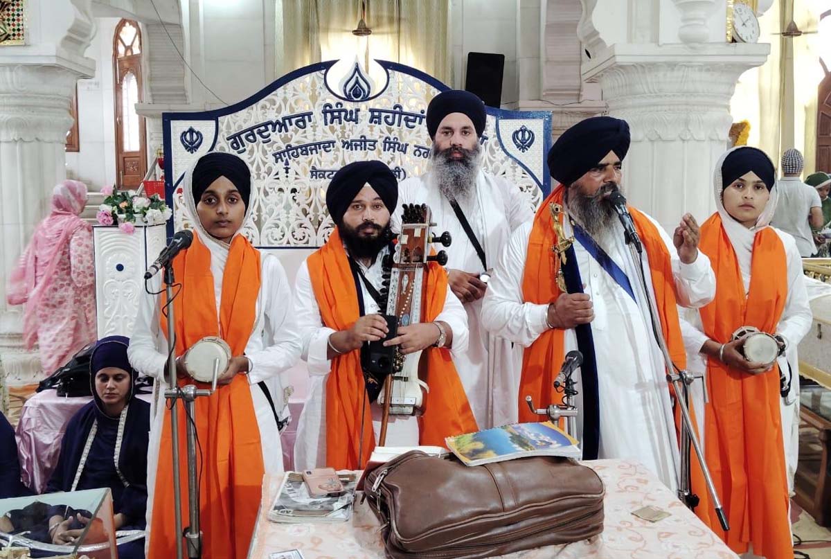 Martyrdom Day of tenth Guru and Bhai Mani Singh Ji was celebrated with great reverence at Guru Singh Shaheedan Sohana.